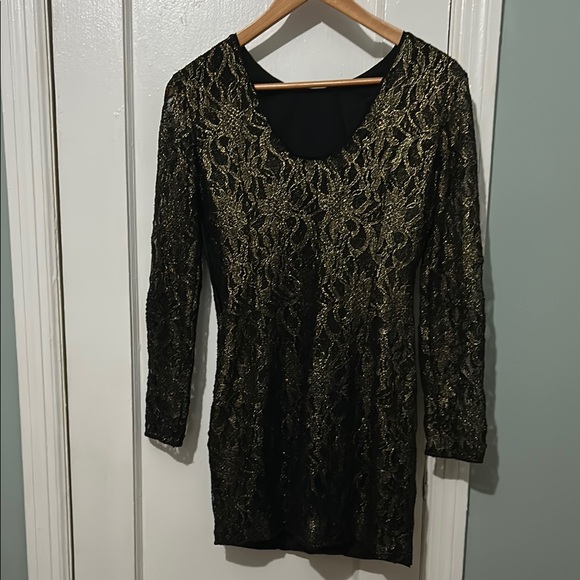cynthia steffe Elegant black and Gold Lace Dress - Picture 9 of 10